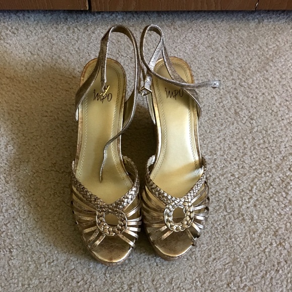 Sandals - Picture 2 of 6